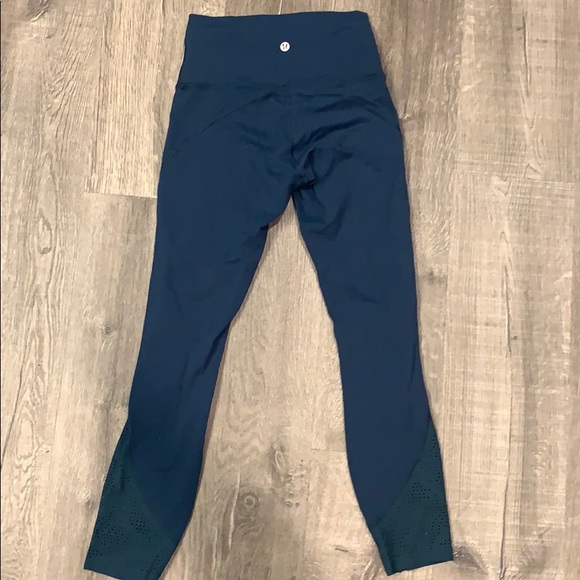 EUC Lululemon leggings size 4 - Picture 5 of 5